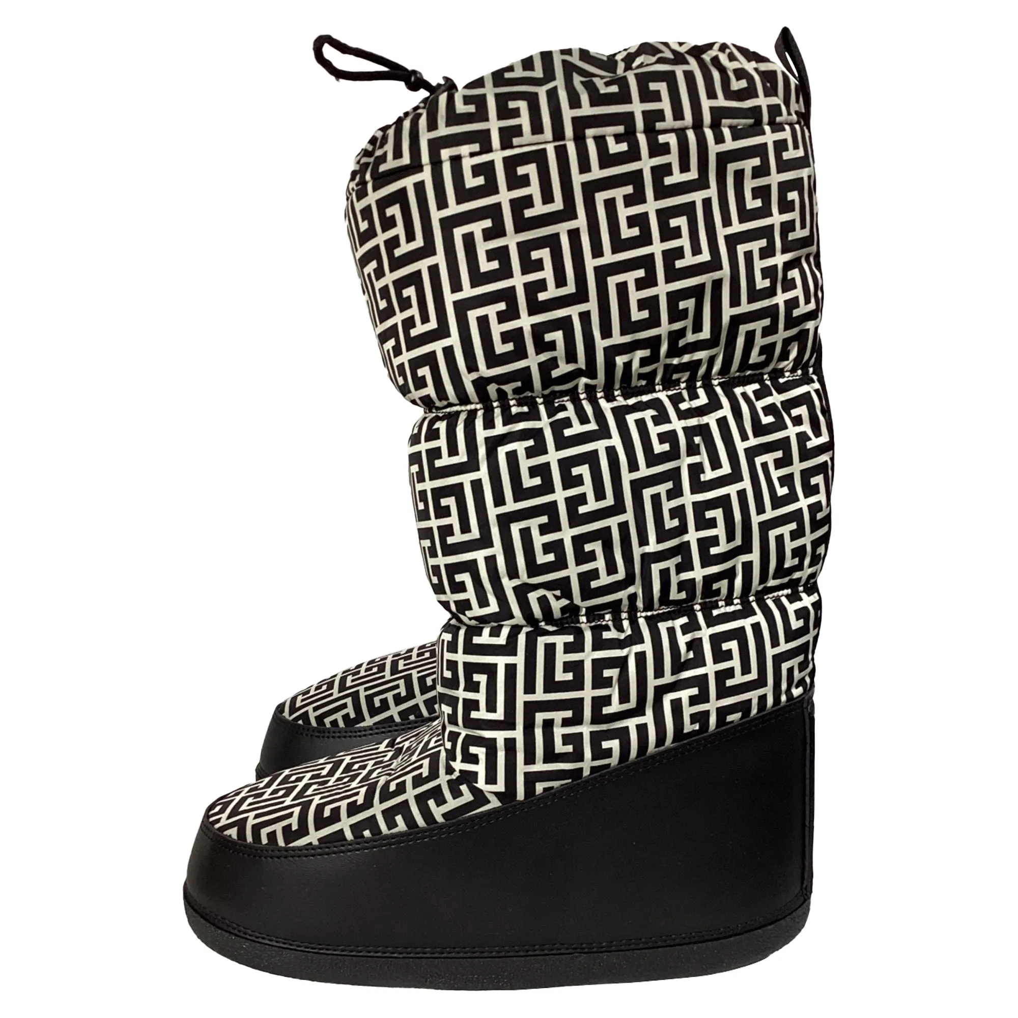 Balmain Printed Quilted Snow Boots in Black and White Polyamide
