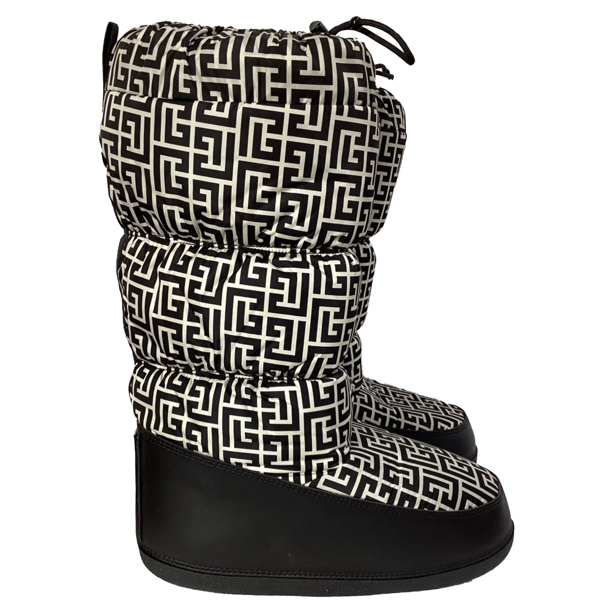 Balmain Printed Quilted Snow Boots in Black and White Polyamide