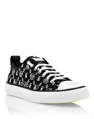 Canvas Lo-Top Sneakers Megastar