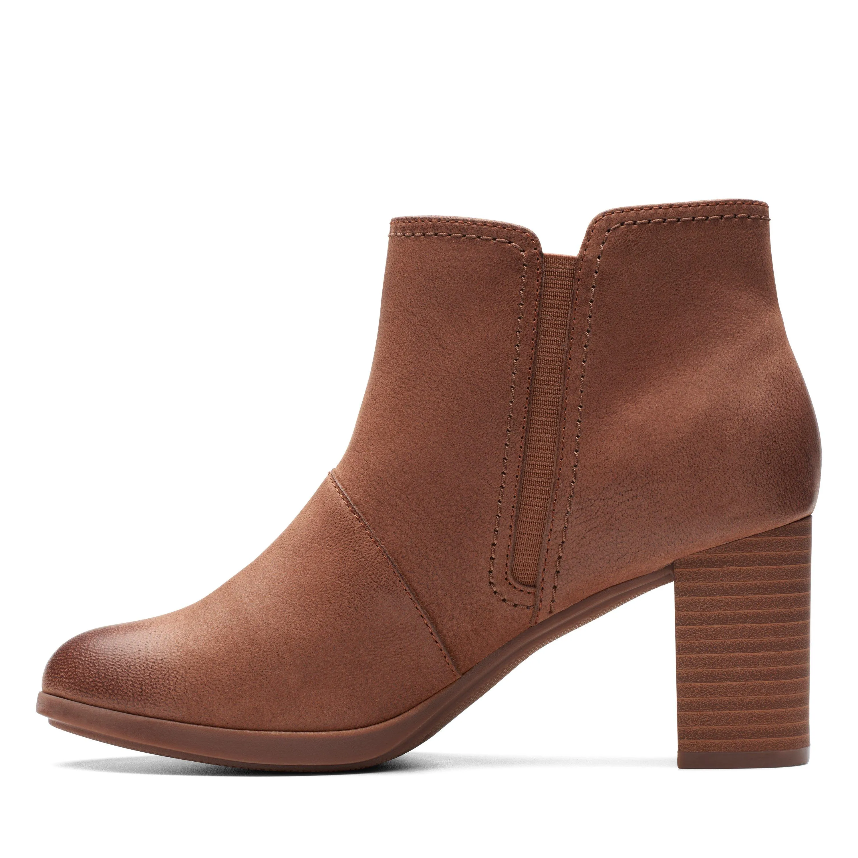 Clarks Bayla Glow in Brown Nubuck