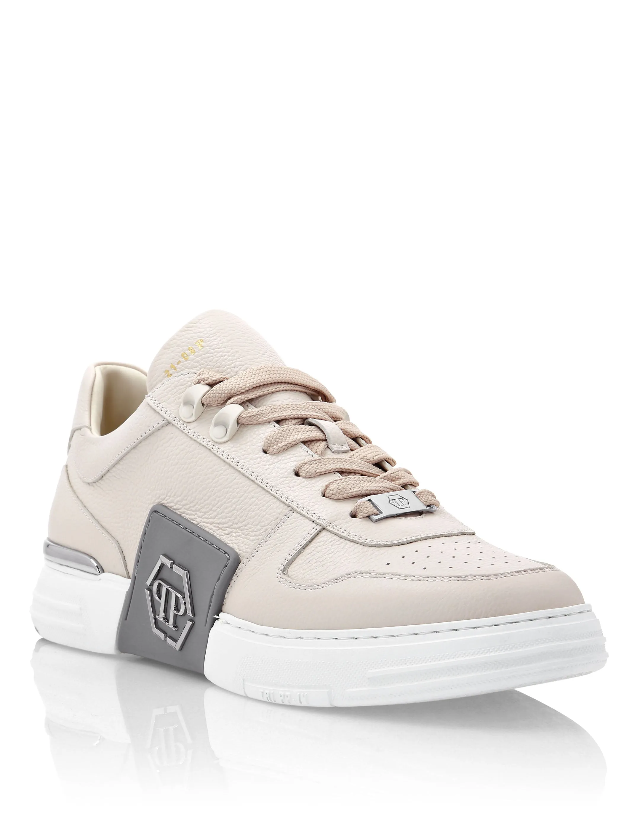 LO-TOP SNEAKERS PHANTOM KICK$ LEATHER Platinum HEXAGON