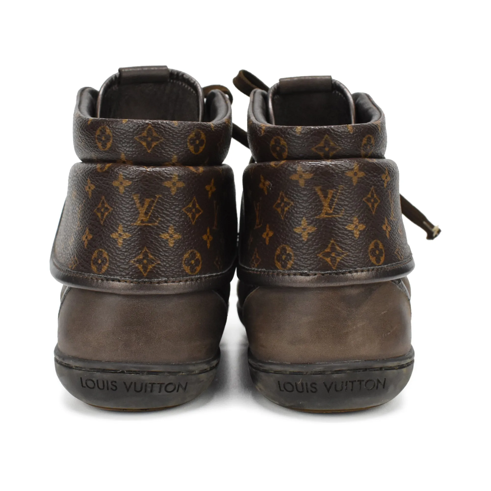 Louis Vuitton Sneakers - Women's 38
