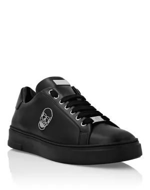 Nappa Leather Lo-Top Sneakers Skull