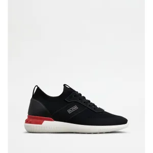 No_Code Knit in Technical Fabric and Leather