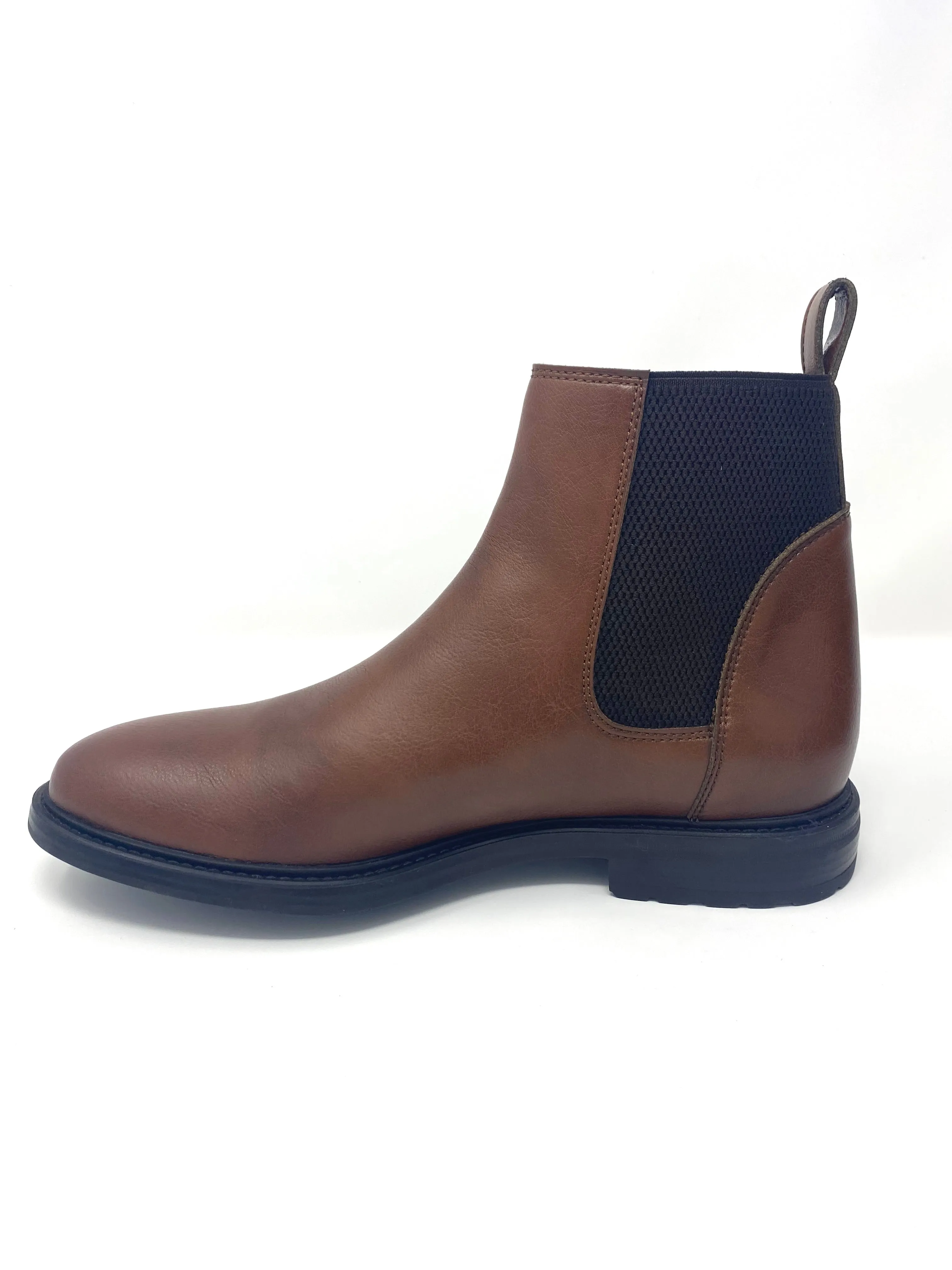 Oscar Chelsea Boot in Tan from Novacas