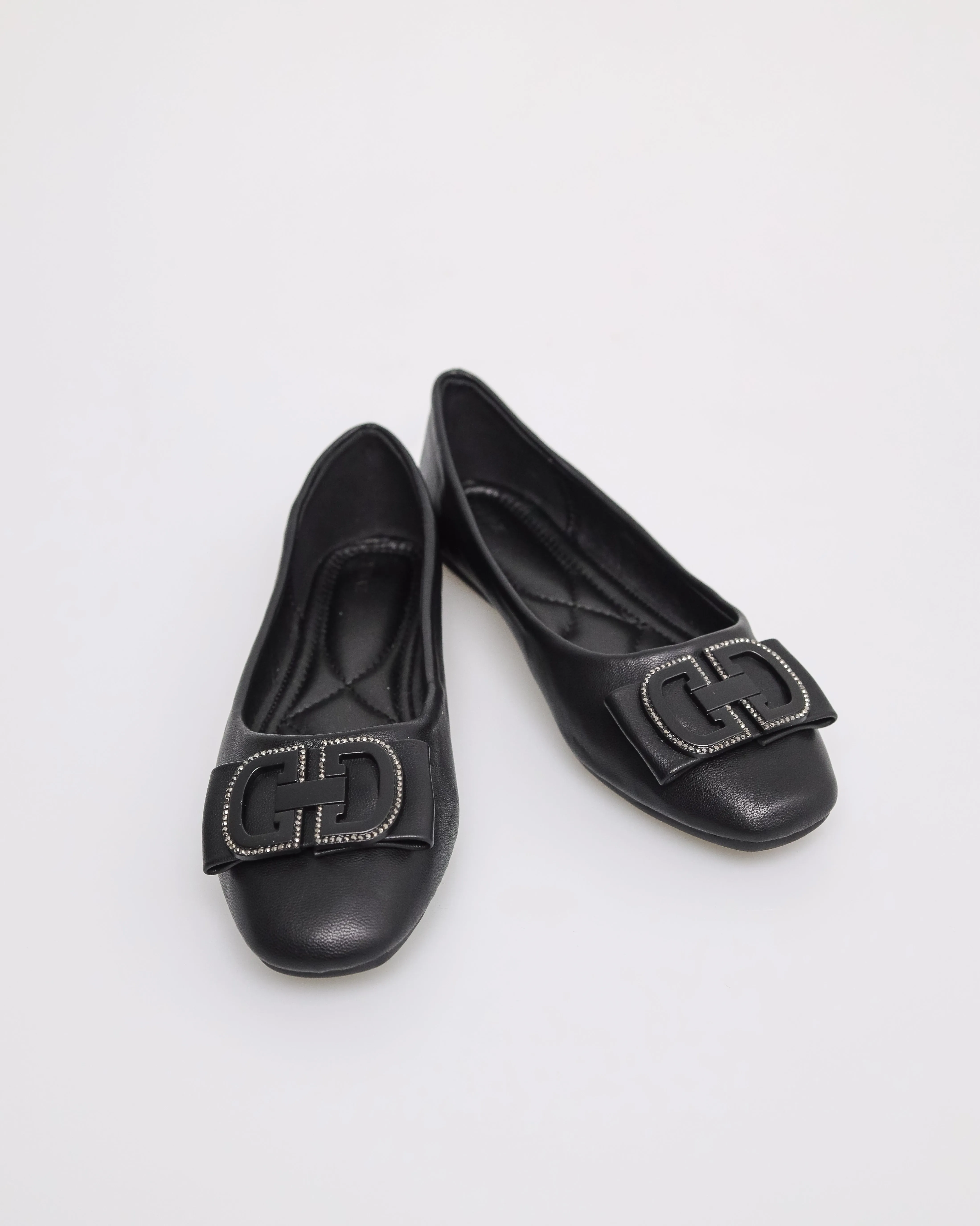 Tomaz NN255 Ladies Emblem Buckle Flats