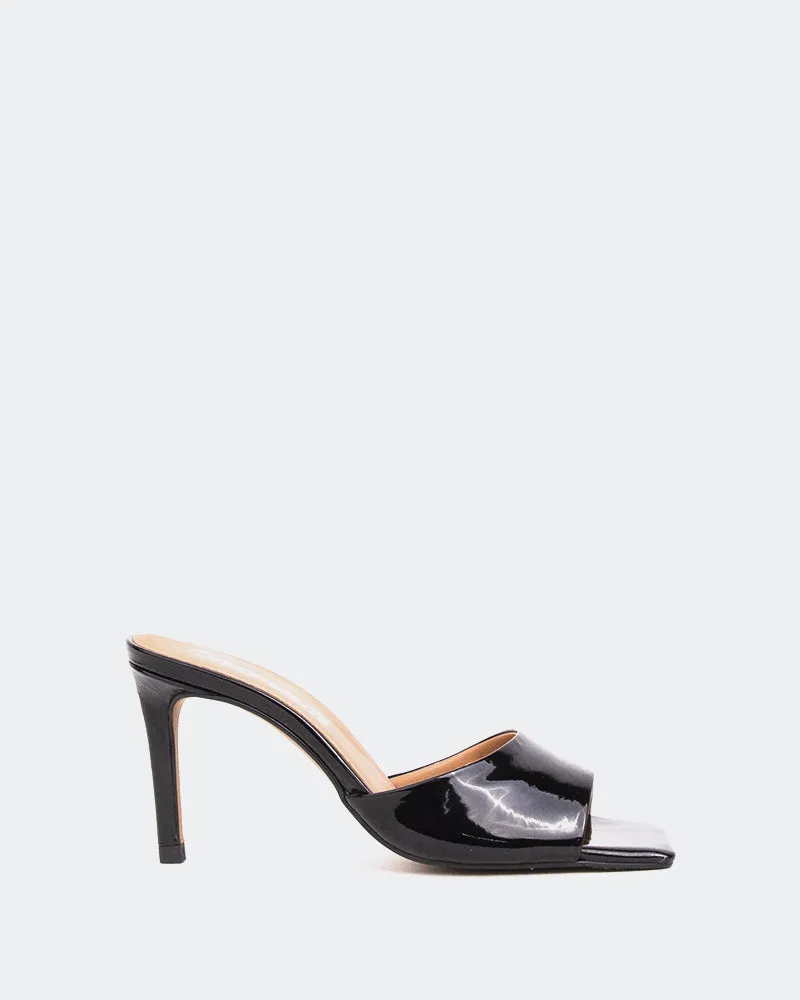 Veyers Black Naplack