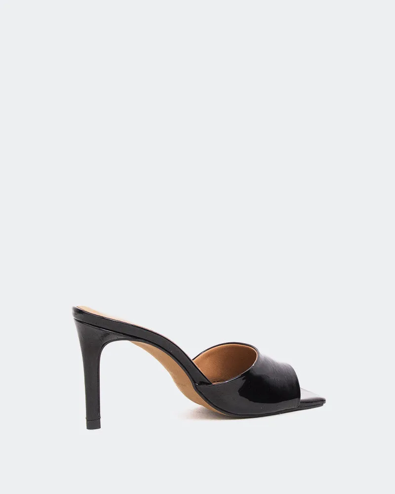 Veyers Black Naplack
