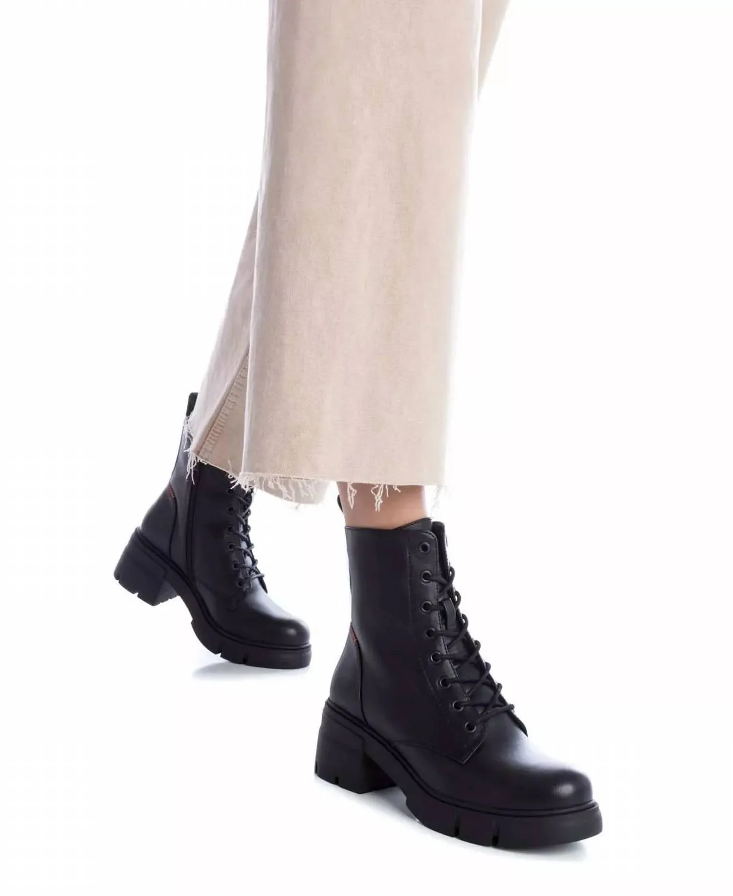 Women's Combat Boots In Black