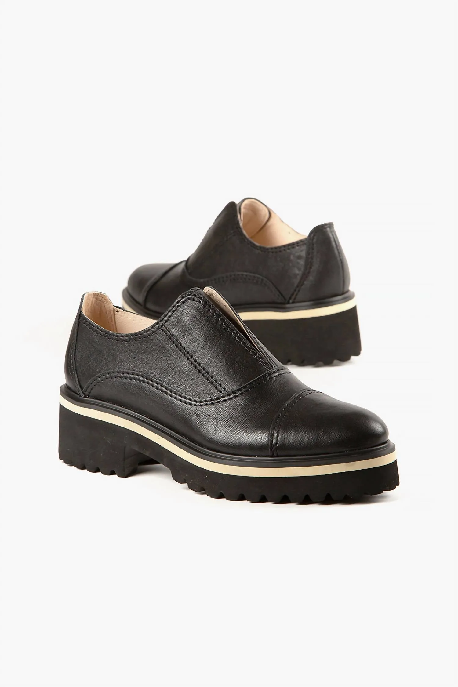 Women's Cowman Lugg Loafer In Black
