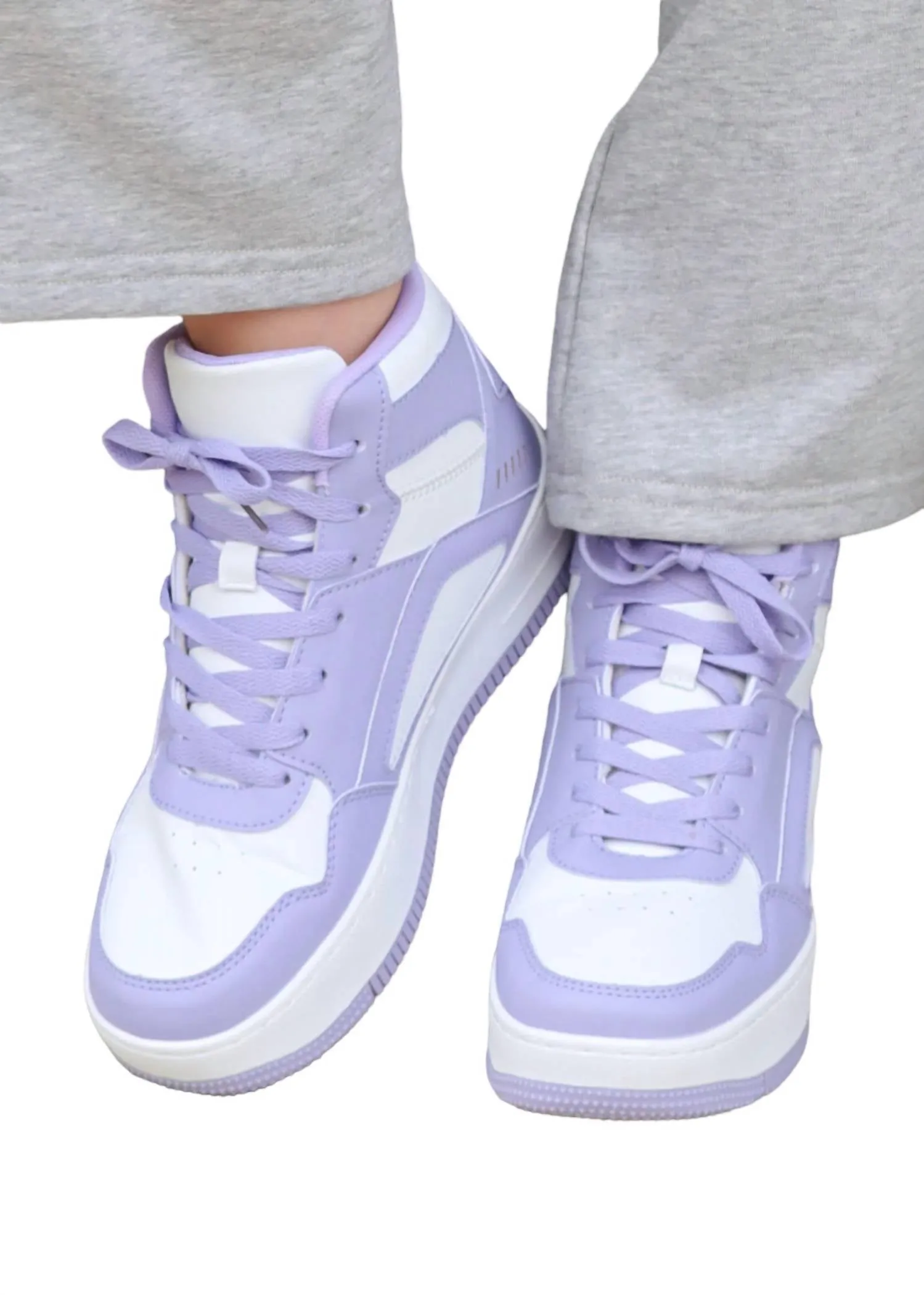 Women's Sneaker In White/purple